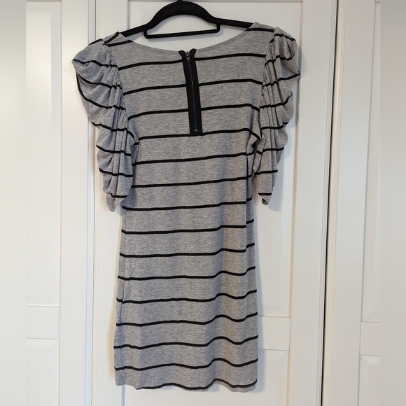 Guess Balloon-Sleeved Striped Mini-dress - Small - Picture 4 of 6